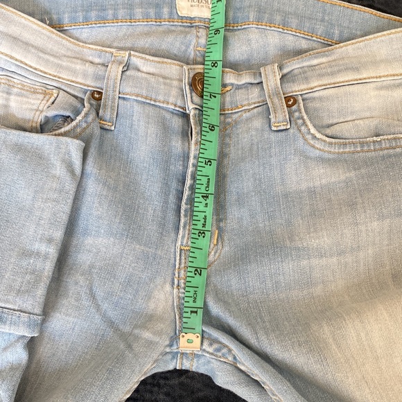 EUC Hudson Muse Crop Skinny w/5” Cuff - Picture 7 of 10